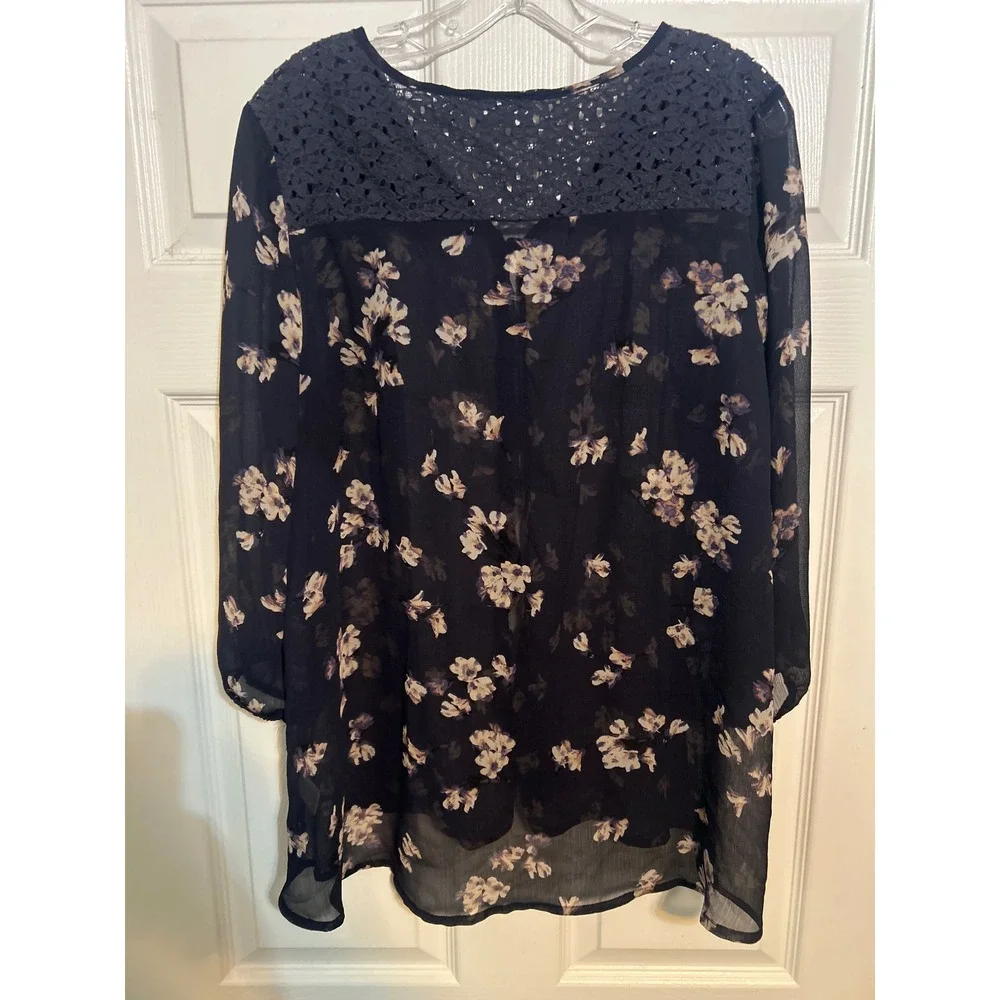 Liz Claiborne Navy Floral Sheer Button Front Blouse - Picture 3 of 3